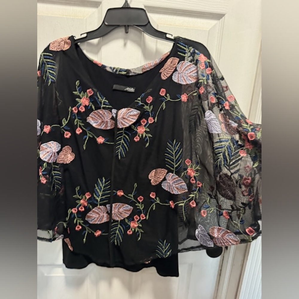 Ariella Flora Poncho With Black Tank - Size Large